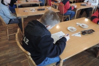 Uczniowie podczas testów